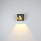 Harvuna Waterproof Outdoor Wall Light
