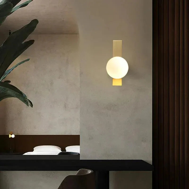 Helmessa Glass Wall Lamp