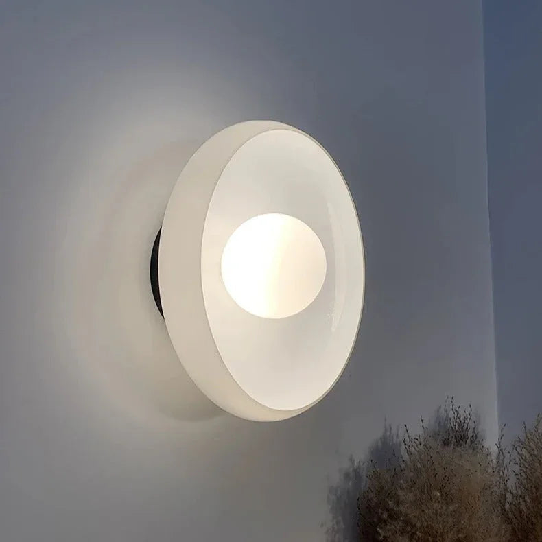 Helmessa Wall Lamp