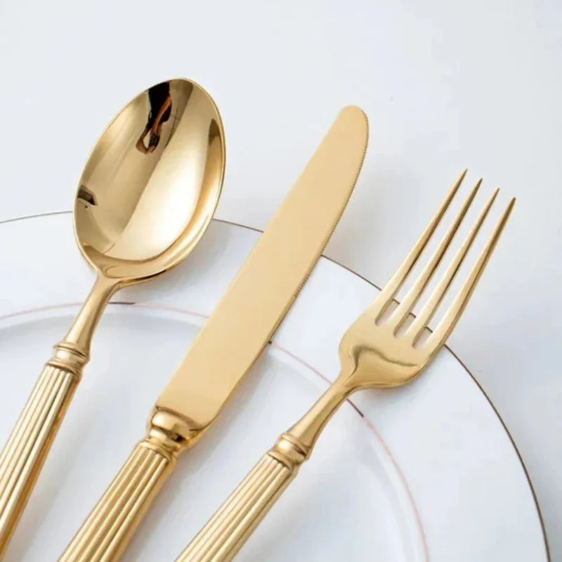 Illvia Silver Cutlery Set