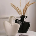 Inrita Vase