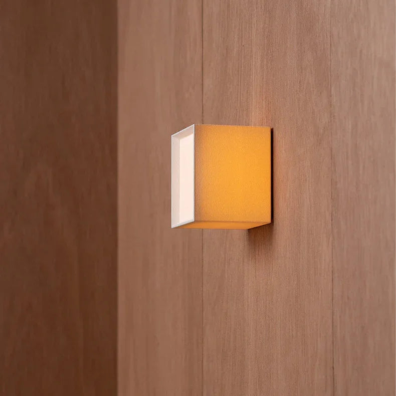 Intia Fabric Wall Lamp