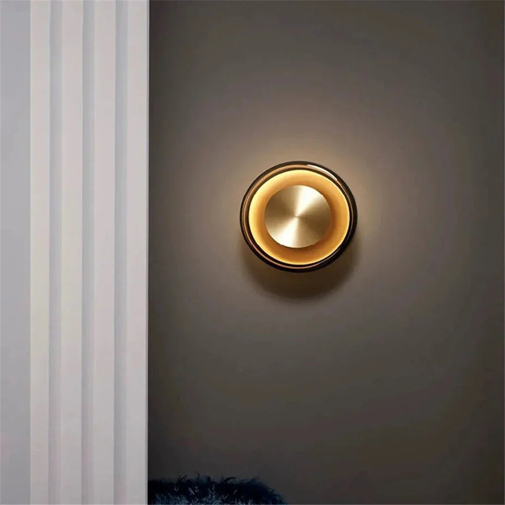 Invella Wall Light