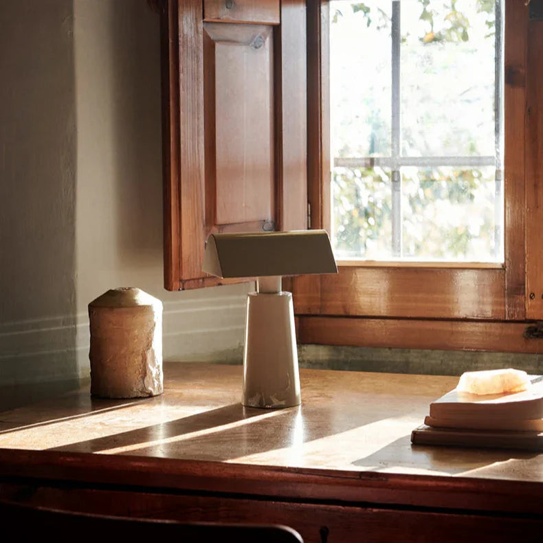 Jalfola Table Lamp