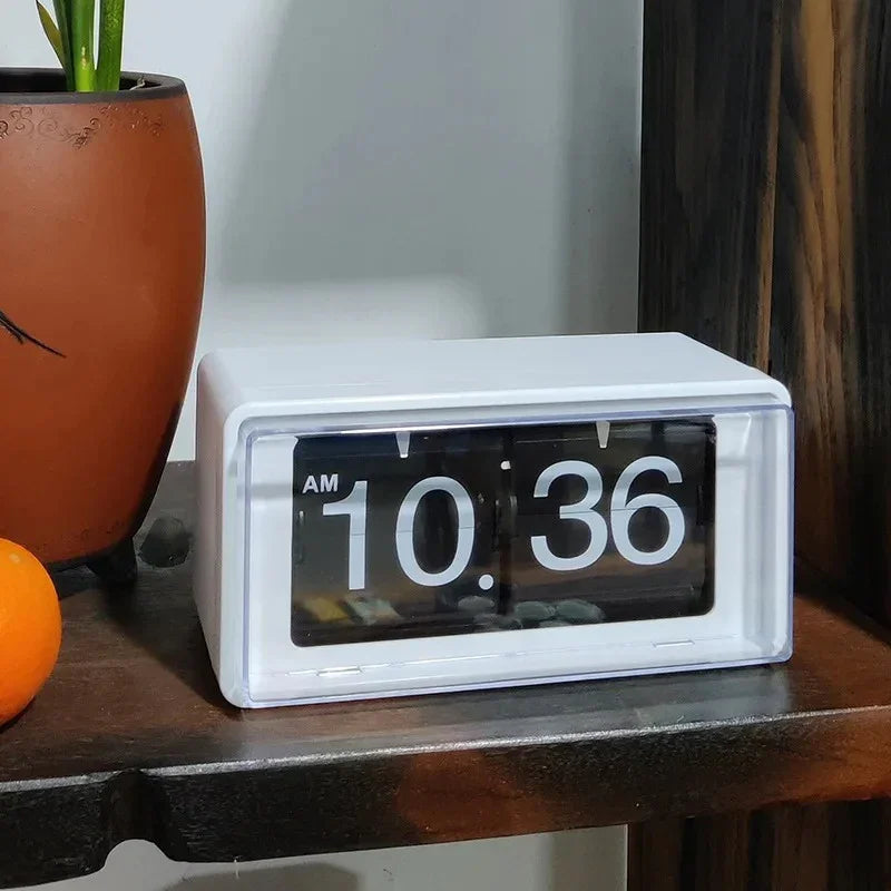 Jalmoma Clock