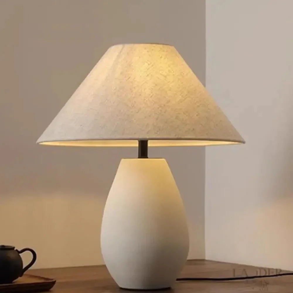 Jorlynta Table Lamp