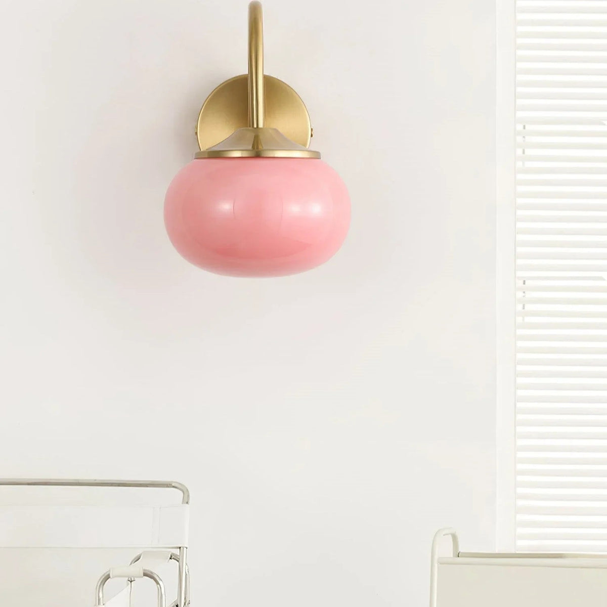 Kalvova Wall Lamp