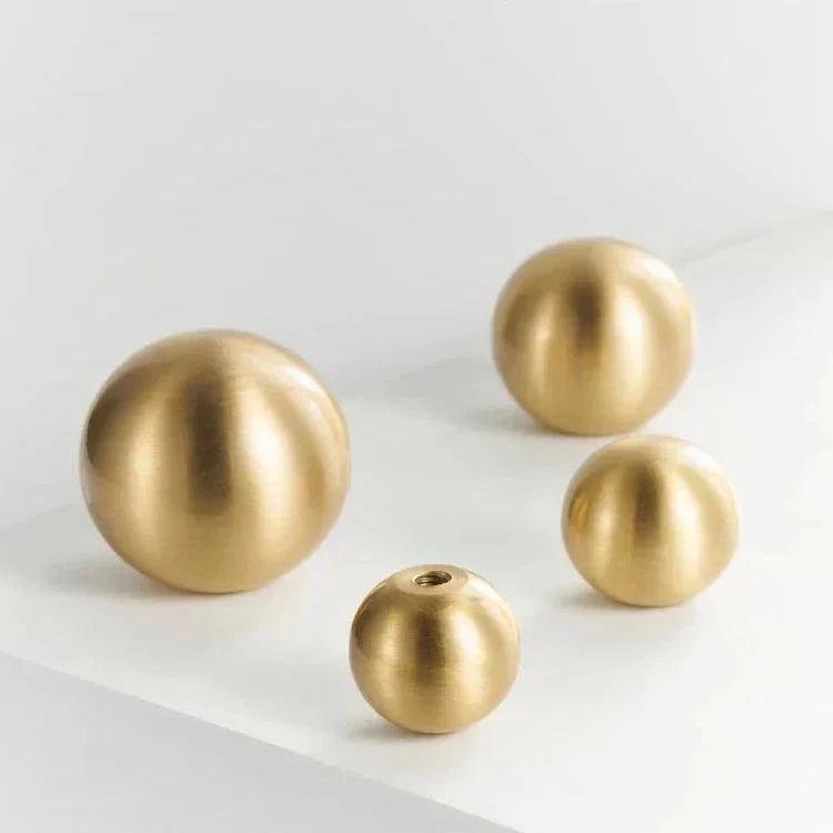 Kerdelta Brass Ball Knobs