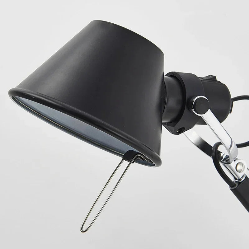 Kerfvia Table Lamp