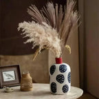 Kerndando Vase