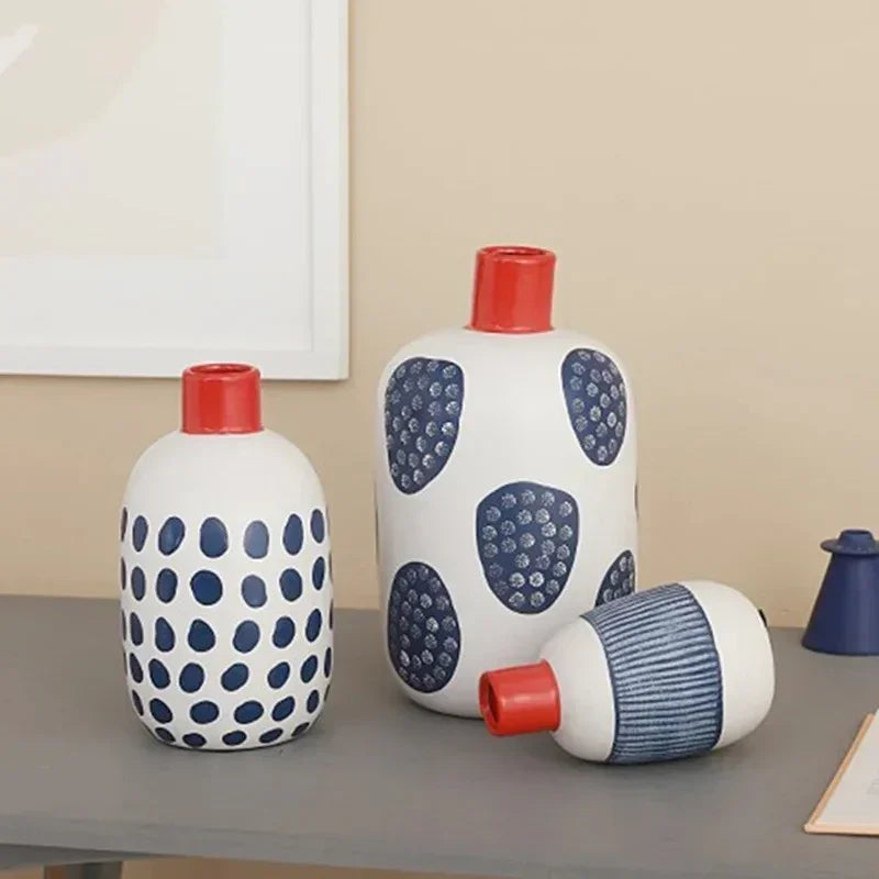Kerndando Vase