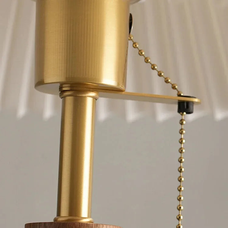 Linria Table Lamp