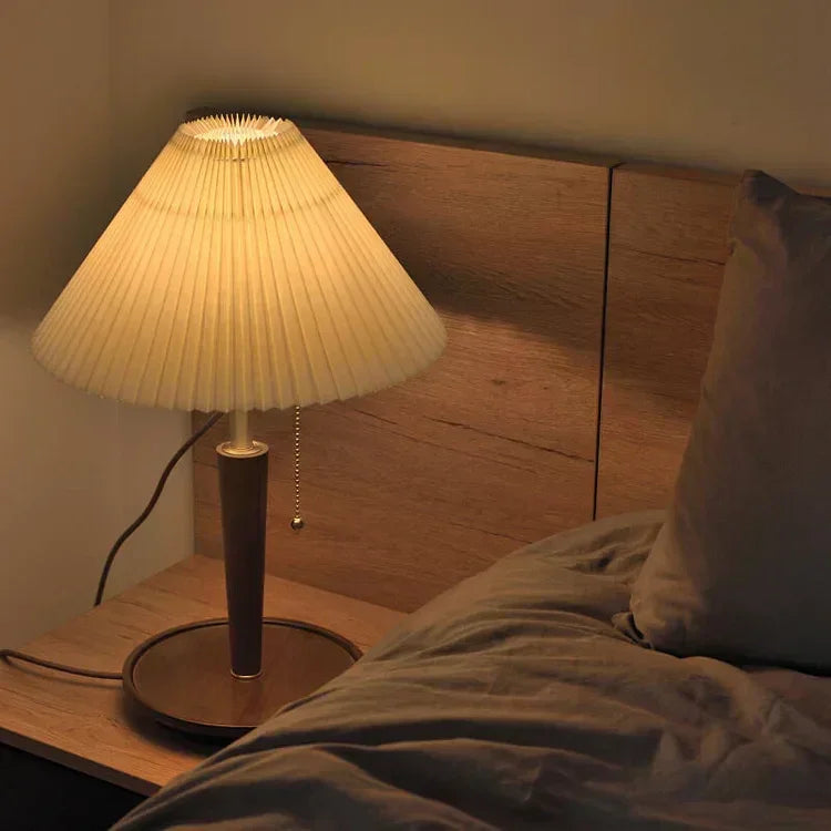 Linria Table Lamp