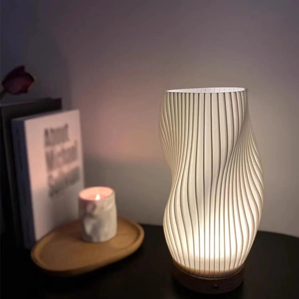 Linsoda Table Lamp