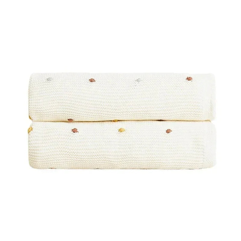Linynta Throw Blanket