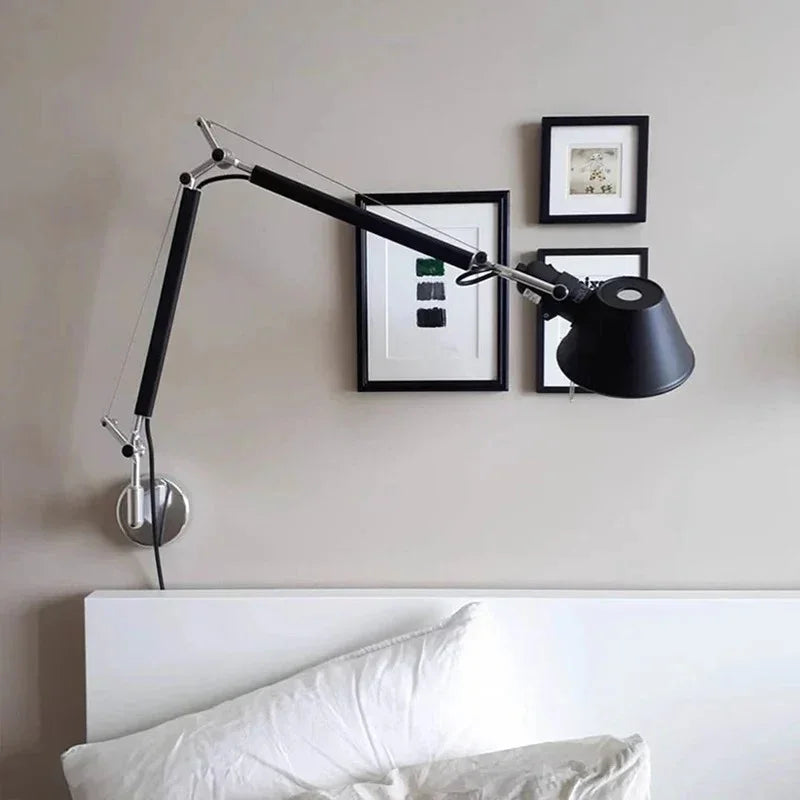 Lorbova Adjustable Wall Lamp