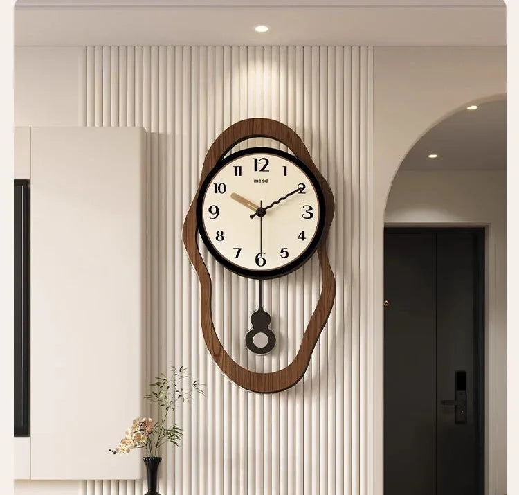 Lorbunda Wall Clock