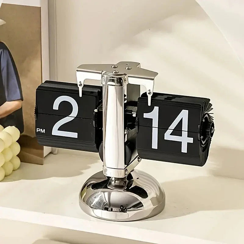 Lorndola Flip Clock
