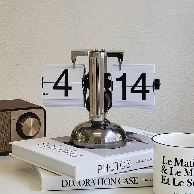 Lorndola Flip Clock