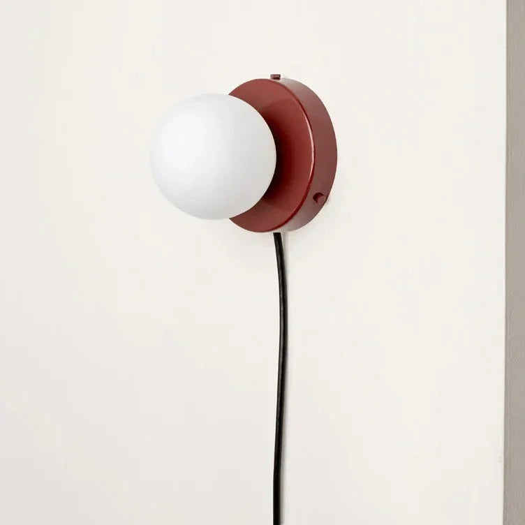 Lorvunda Wall Lamp