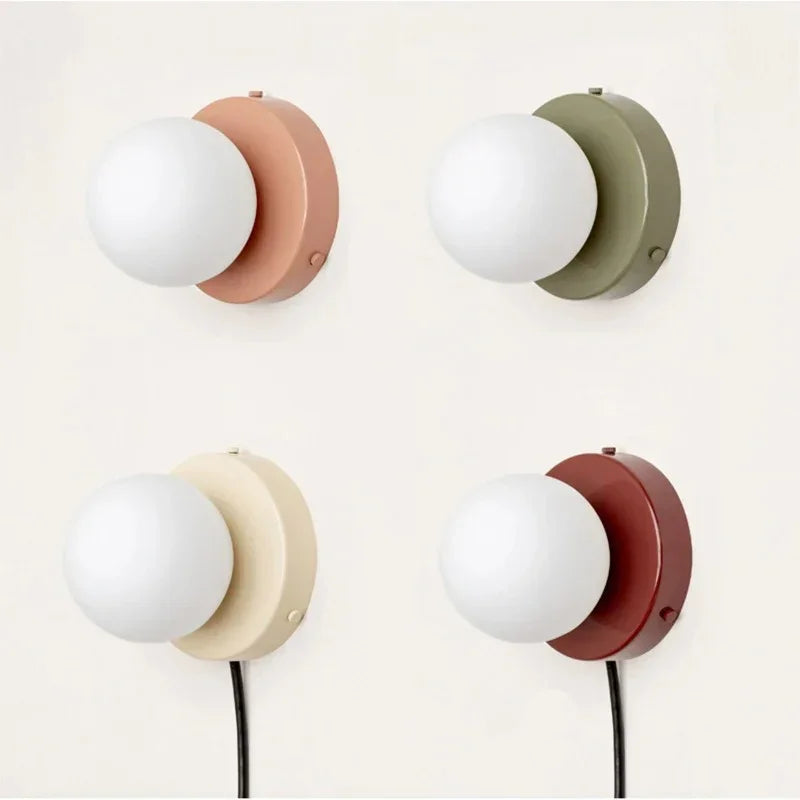 Lorvunda Wall Lamp