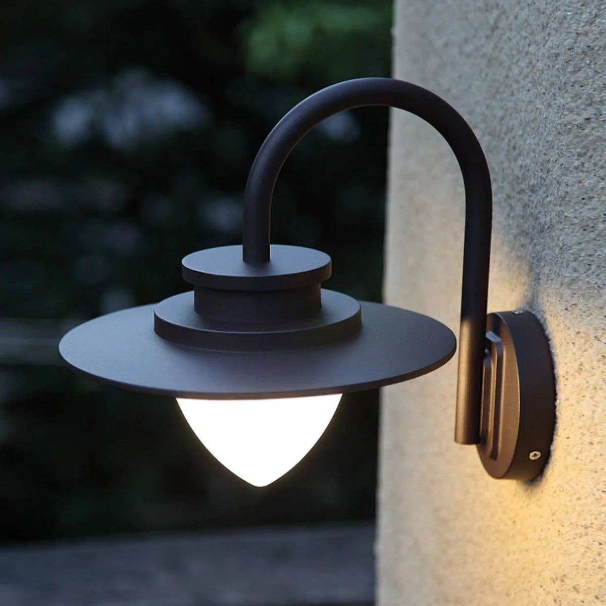 Marara Outdoor Wall Light
