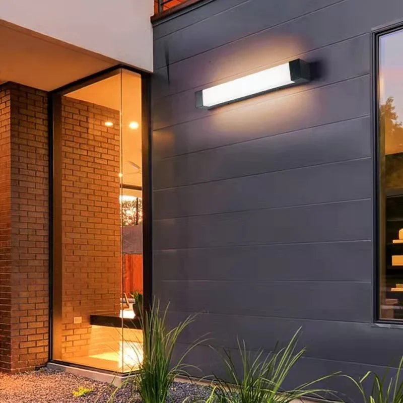 Melbina LED Wall Light