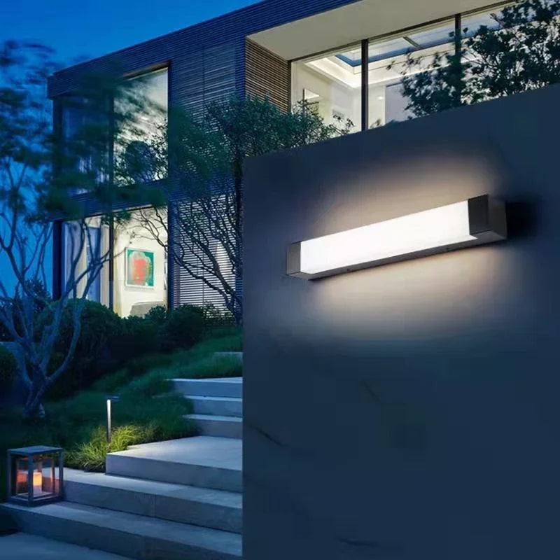 Melbina LED Wall Light