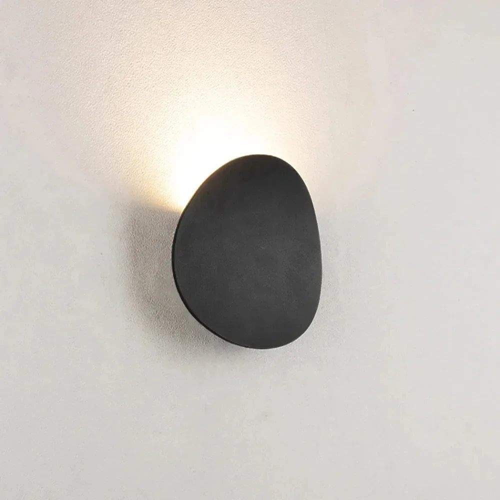 Melndarno Outdoor Wall Lamp
