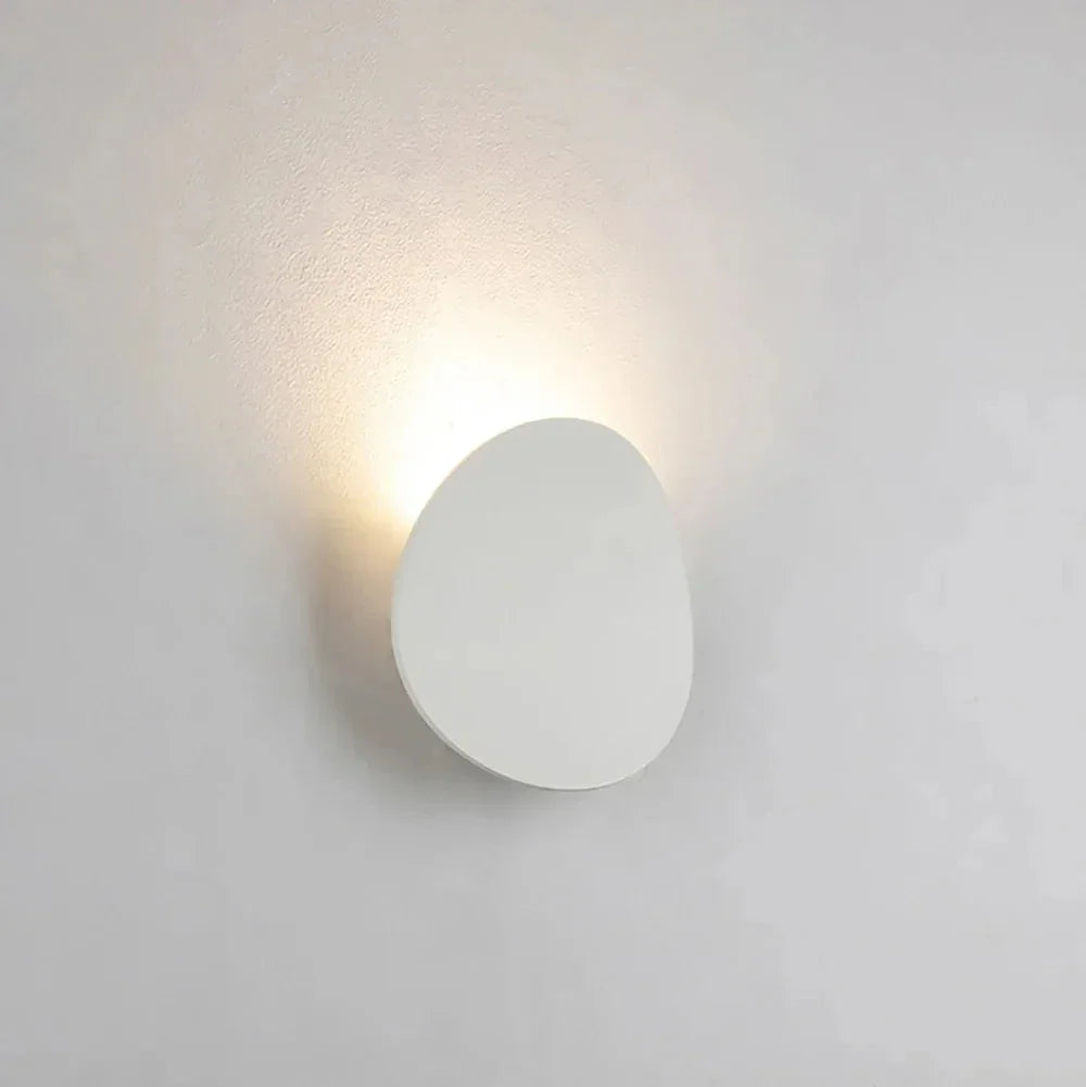 Melndarno Outdoor Wall Lamp