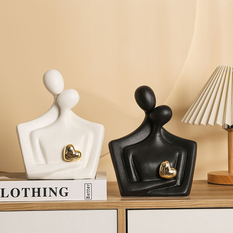 Modern Family Sculpture | TheKanta