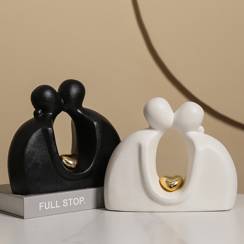 Modern Family Sculpture | TheKanta