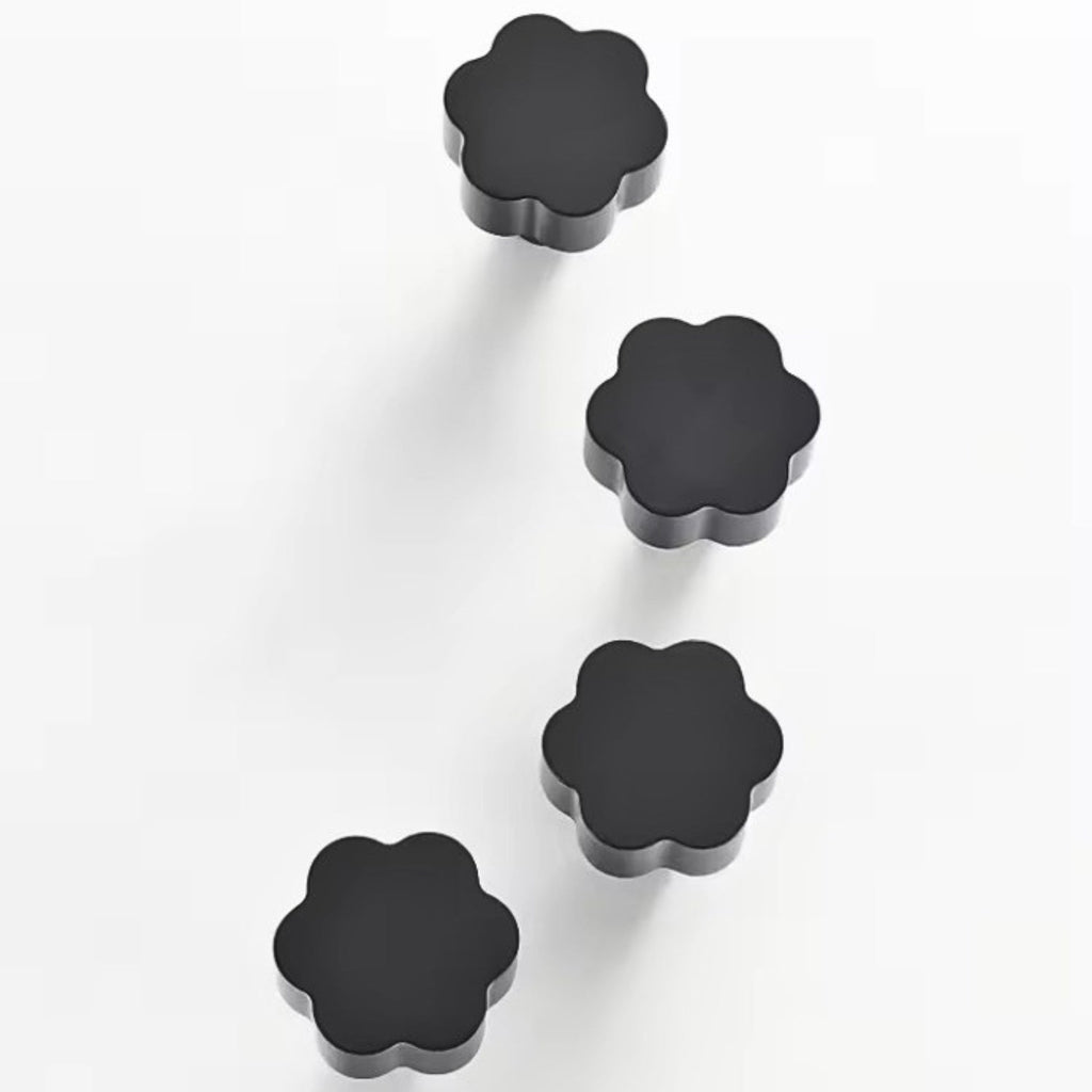 Nellita Cabinet Knobs & Handles