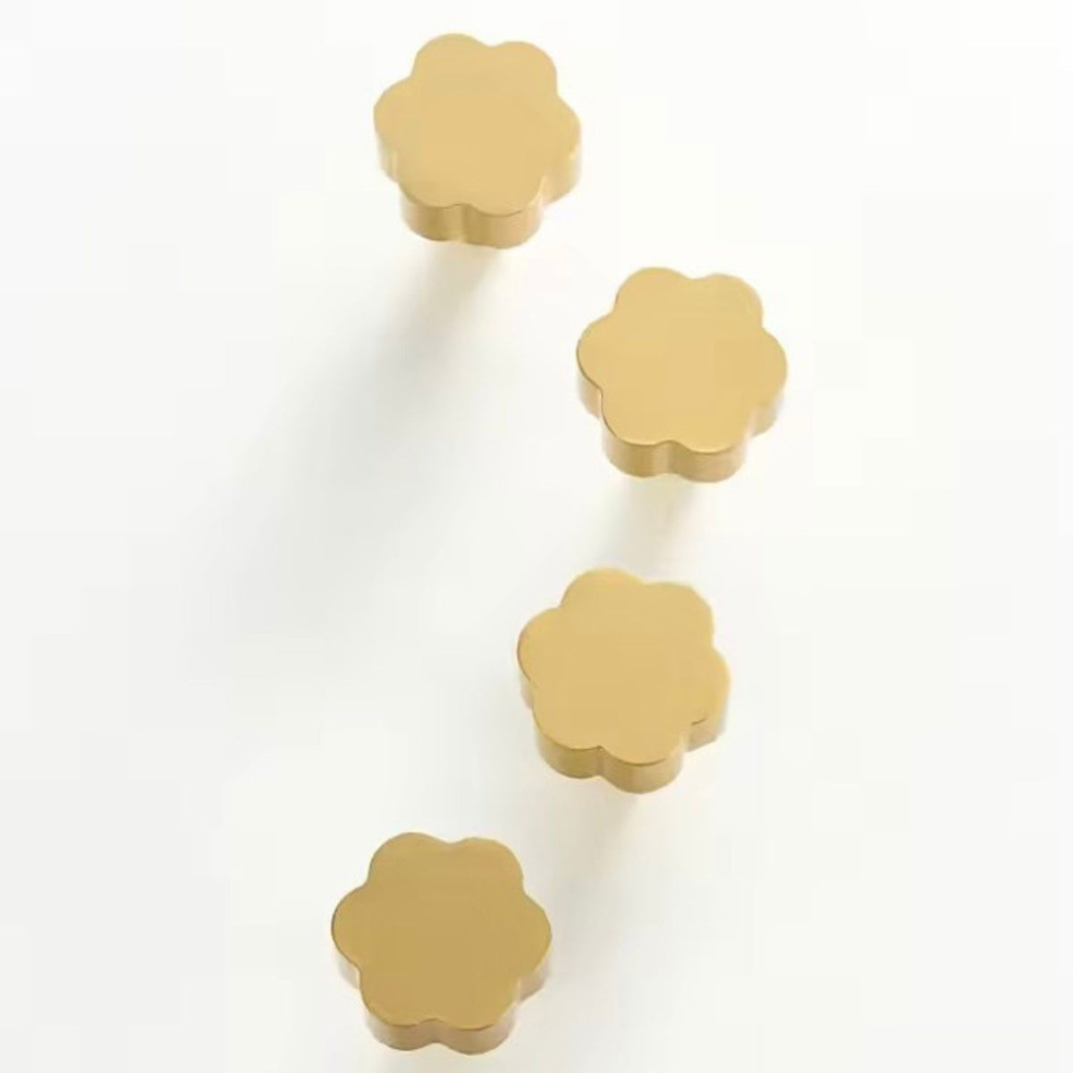 Nellita Cabinet Knobs & Handles
