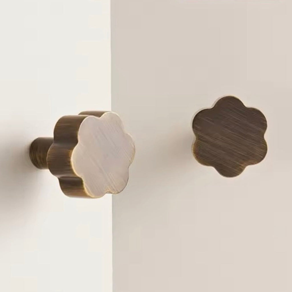 Nellita Cabinet Knobs & Handles