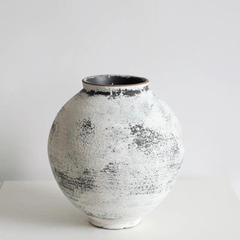 Nelmisa Vase