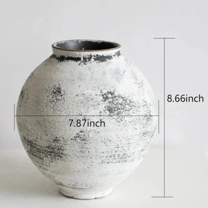 Nelmisa Vase