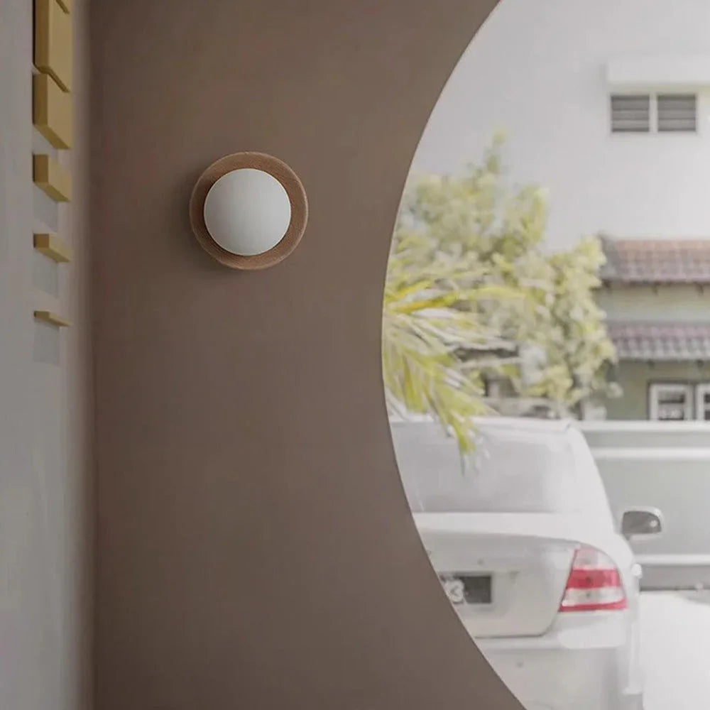 Nelvura Wall Light