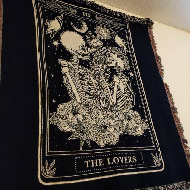 Oltoma Throw Blanket
