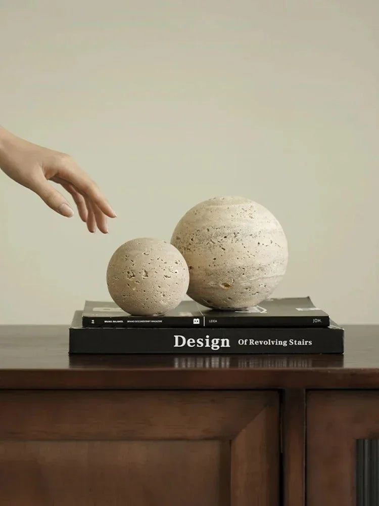 Ornunda Bookend