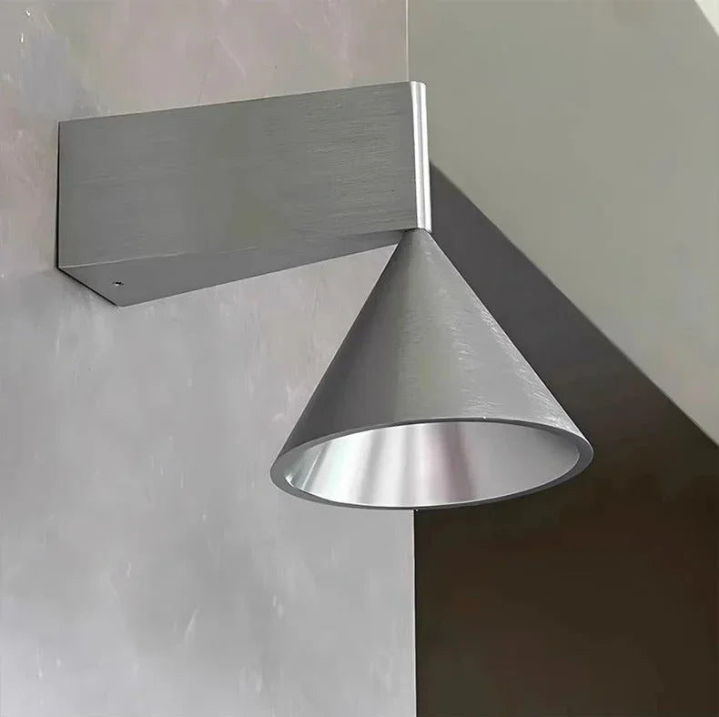 Pelfarno Wall Lamp