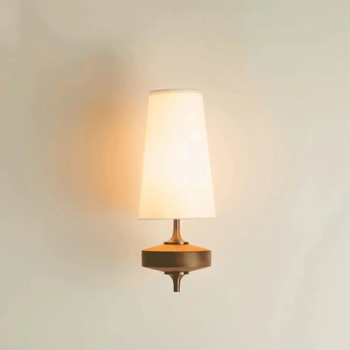 Perara Wall Lamp