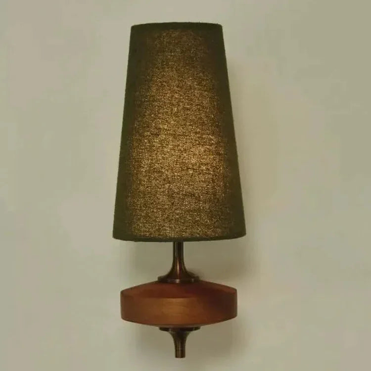 Perara Wall Lamp