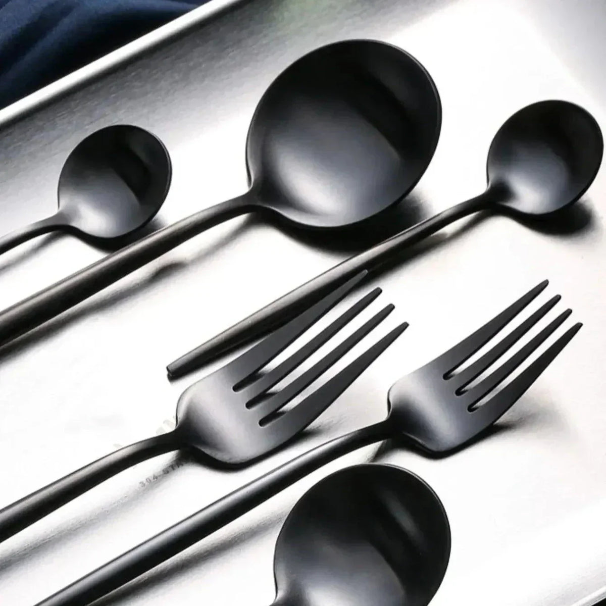 Perrorra Steel Cutlery Set