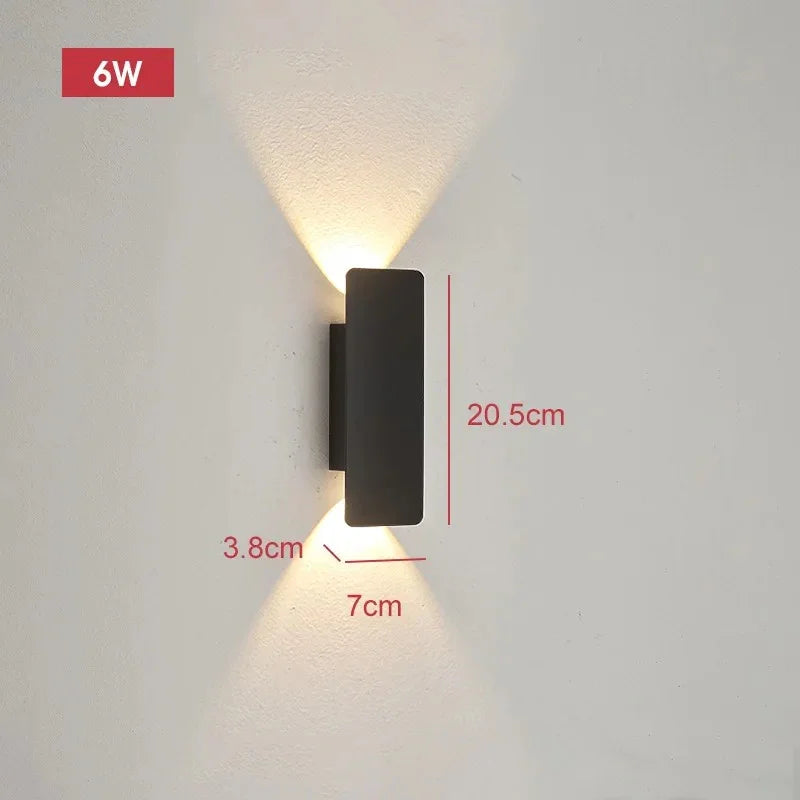 Quinbella Outdoor Wall Light