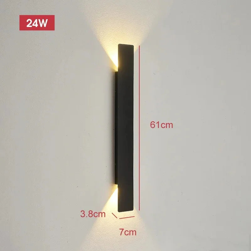 Quinbella Outdoor Wall Light