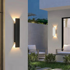 Quinbella Outdoor Wall Light
