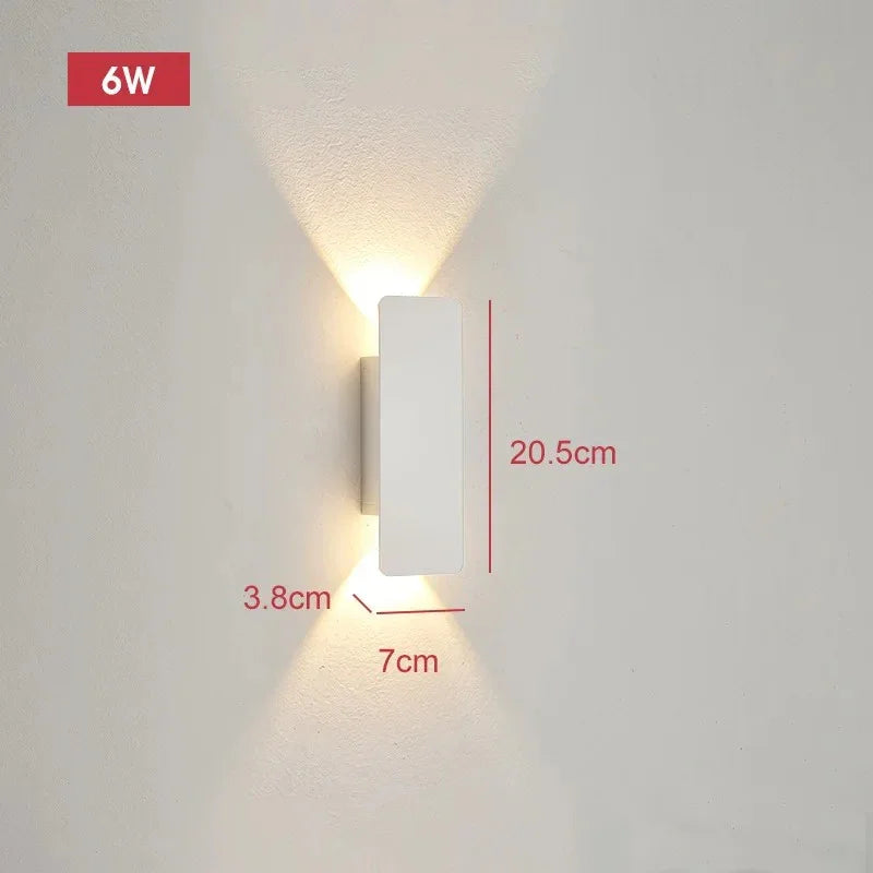 Quinbella Outdoor Wall Light