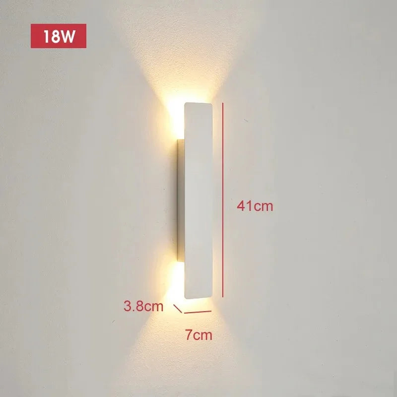 Quinbella Outdoor Wall Light