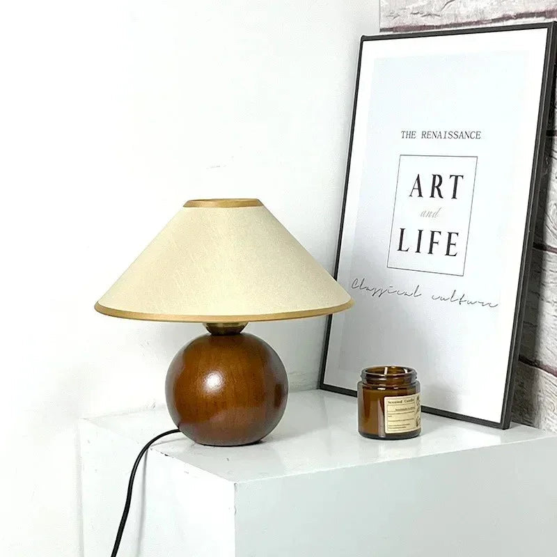 Quinbella Table Lamp